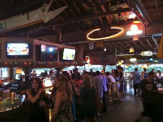 Lulu's sports bar - Kihei