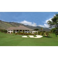 Kahili Golf Course on Maui features a large clubhouse with a full restaurant and banquet facilities. 