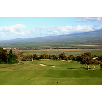 King Kamehameha Golf Club's par-3 10th hole tumbles downhill. 