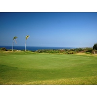 The par-3 eighth on Kona Country Club's Mountain golf course can play as long as 213 yards.